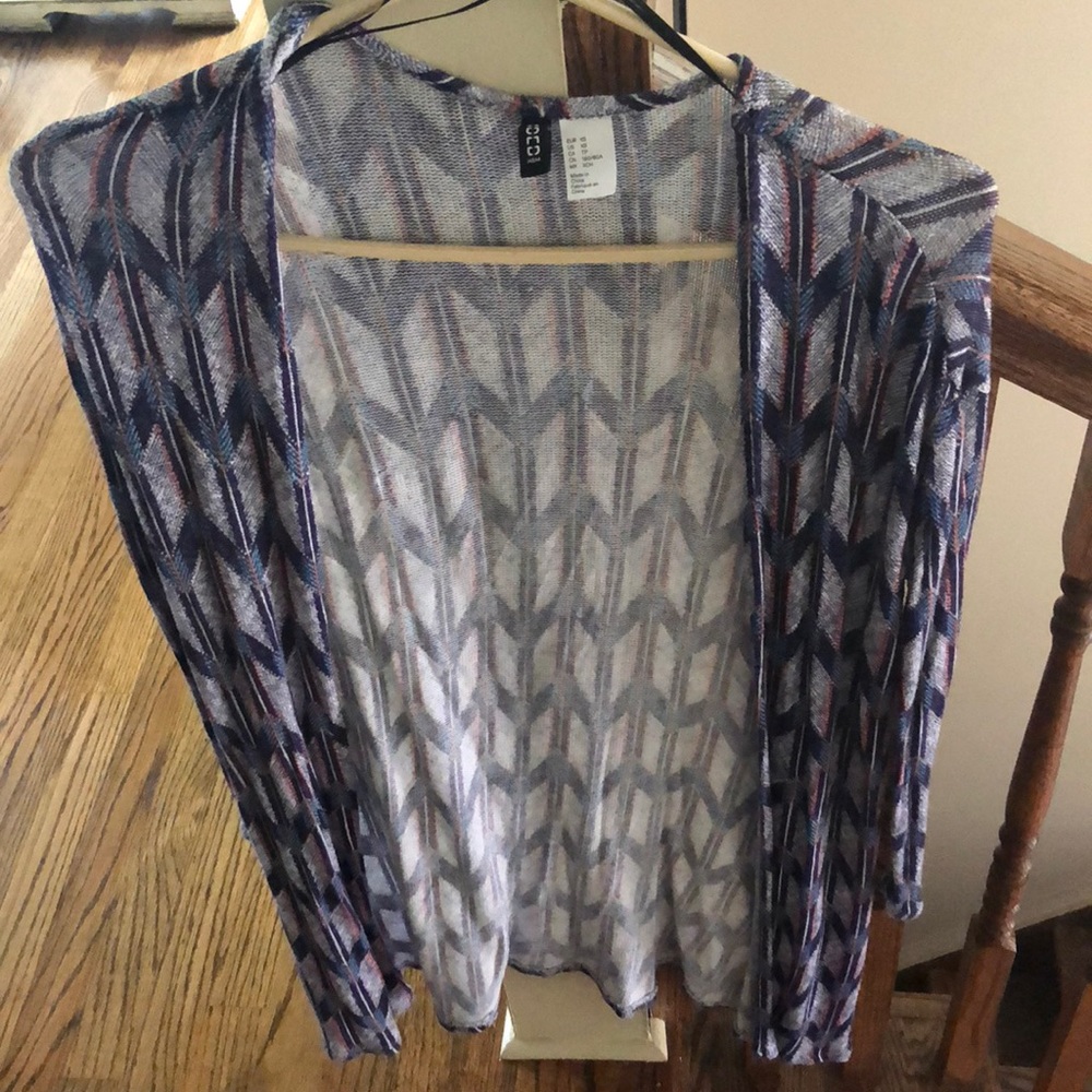 Forever 21 Size:XS Cardigan